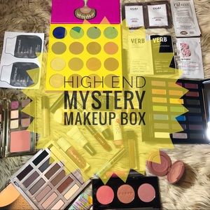 High End Mystery MakeUp Box
